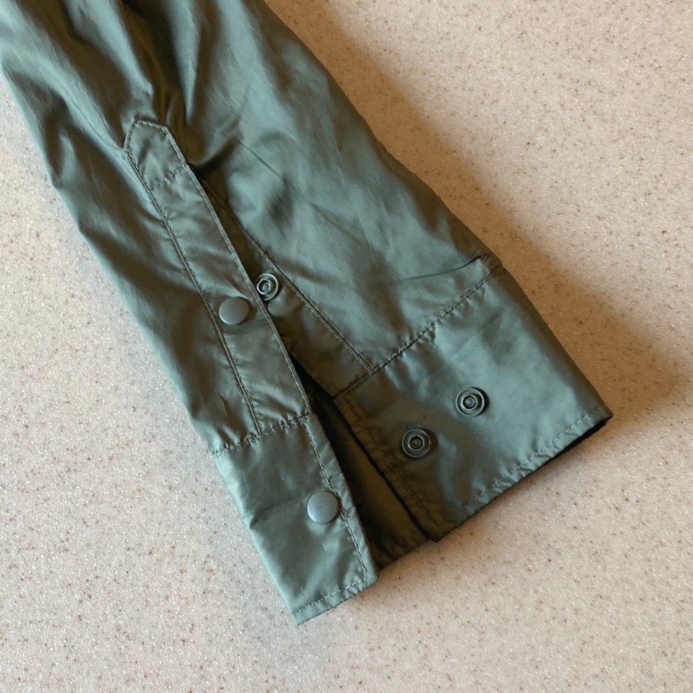 Columbia Sportswear Green Windbreaker NWOT Jacket w/Hoodie Women Size Large - Picture 8 of 14